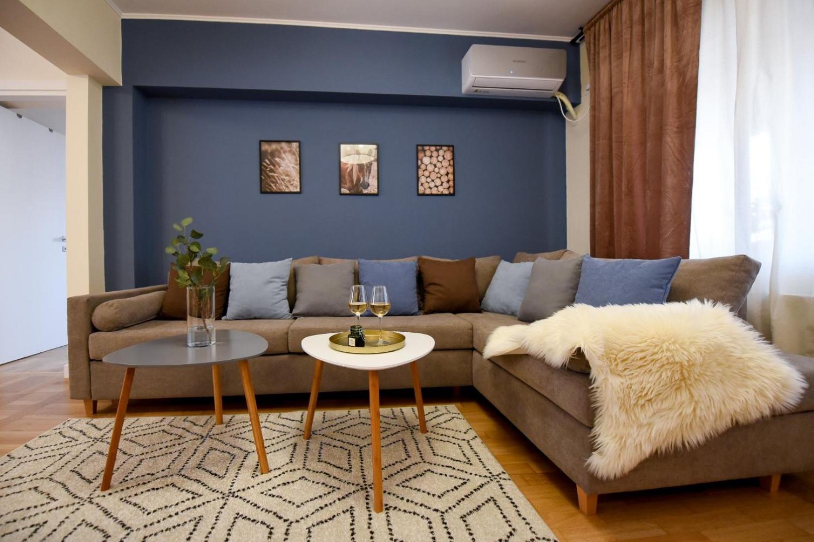 City Living At Its Best - Spacious 2 Bedroom Apartment On Calea Victoriei Bucarest Exterior foto