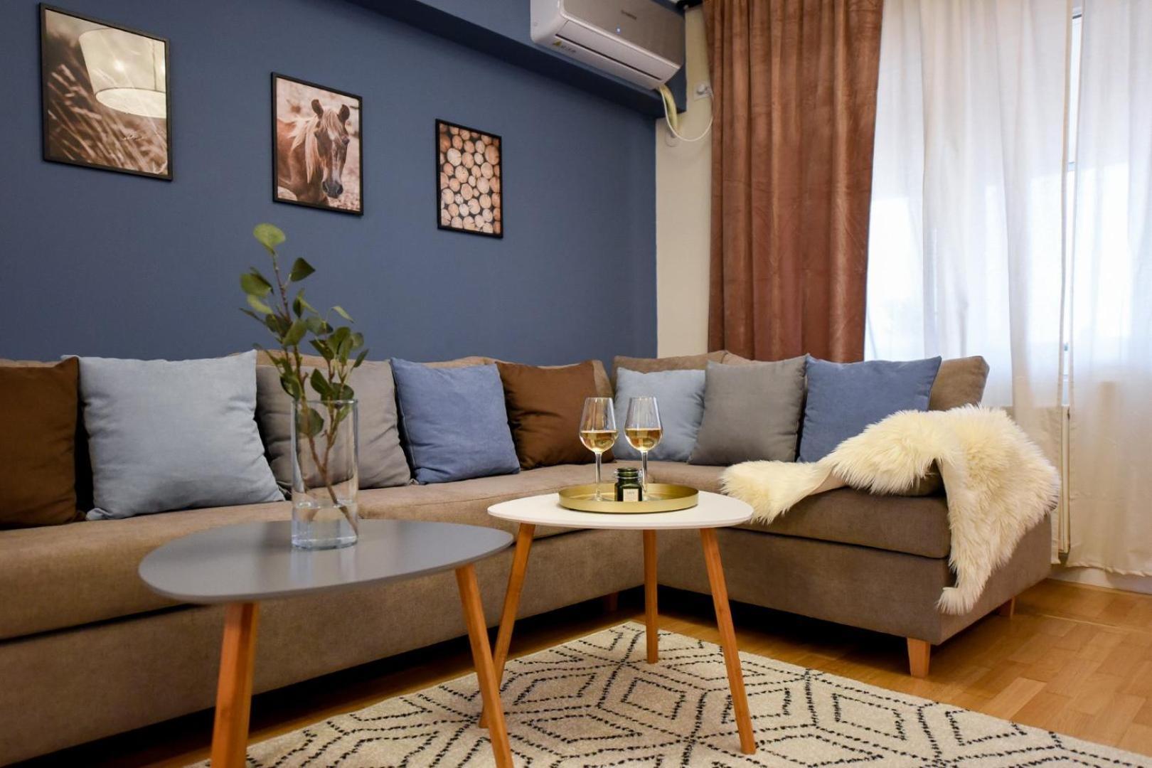 City Living At Its Best - Spacious 2 Bedroom Apartment On Calea Victoriei Bucarest Exterior foto