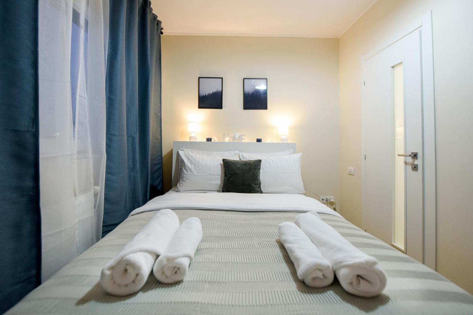 City Living At Its Best - Spacious 2 Bedroom Apartment On Calea Victoriei Bucarest Exterior foto