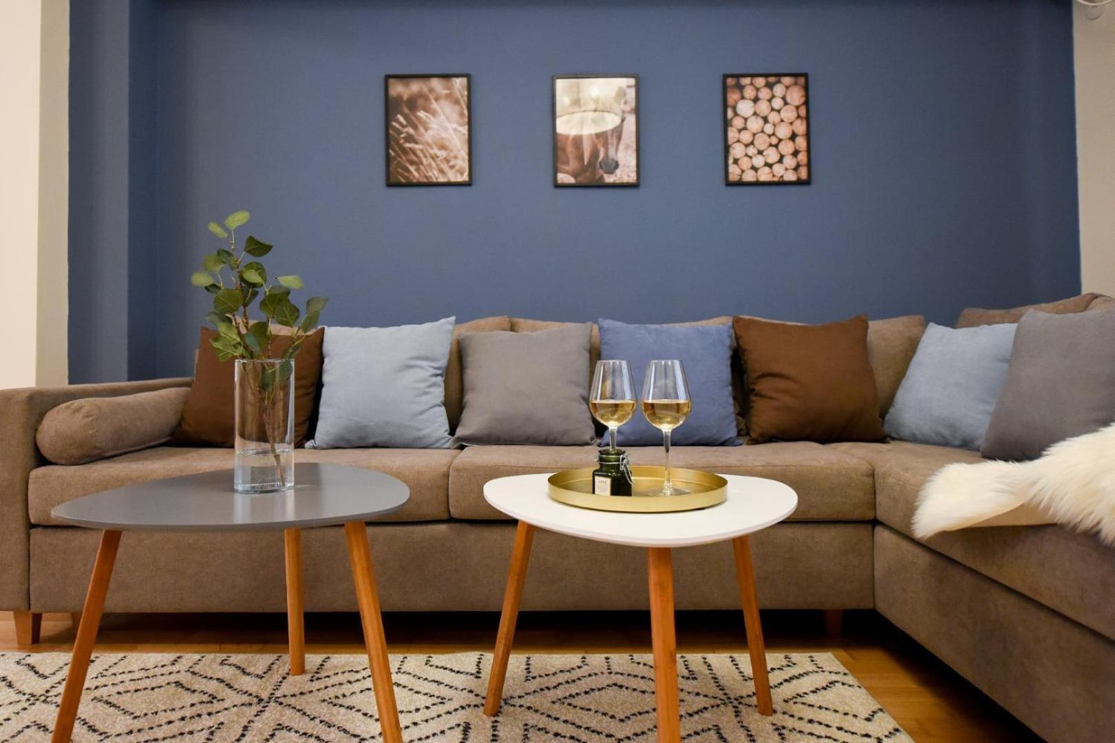 City Living At Its Best - Spacious 2 Bedroom Apartment On Calea Victoriei Bucarest Exterior foto
