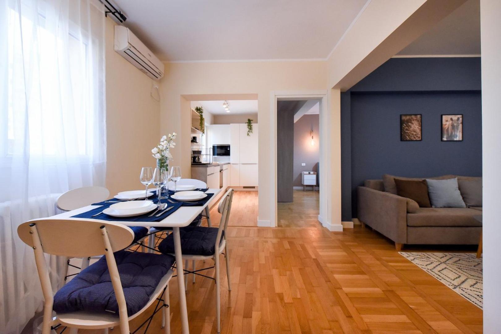 City Living At Its Best - Spacious 2 Bedroom Apartment On Calea Victoriei Bucarest Exterior foto