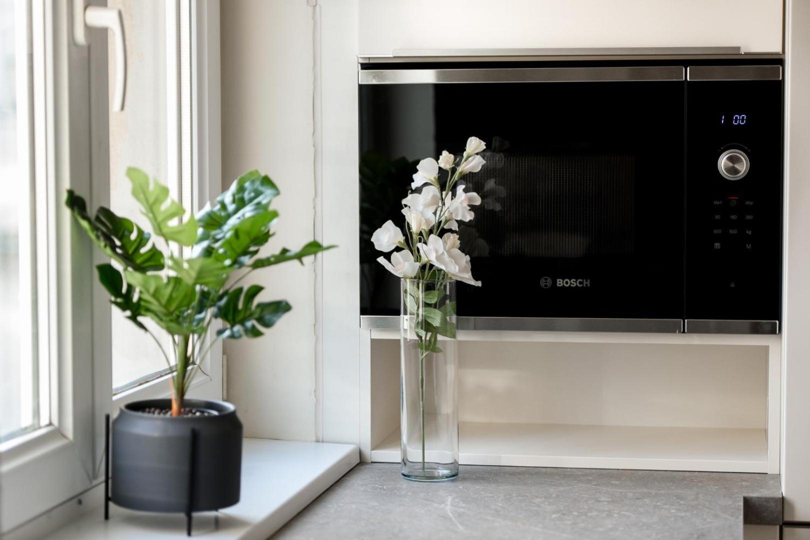 City Living At Its Best - Spacious 2 Bedroom Apartment On Calea Victoriei Bucarest Exterior foto
