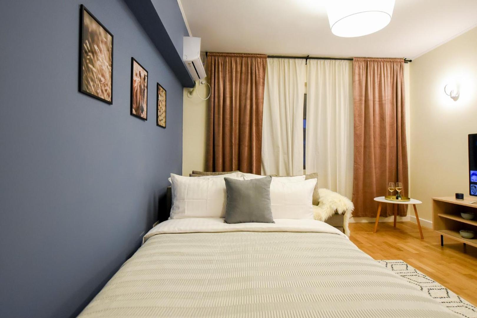 City Living At Its Best - Spacious 2 Bedroom Apartment On Calea Victoriei Bucarest Exterior foto